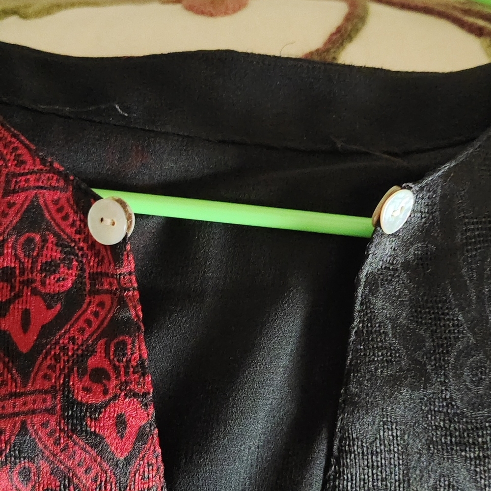 Black and Red Kurta dress/ kurta with long dupatta. Small to medium. - Picture 8 of 15